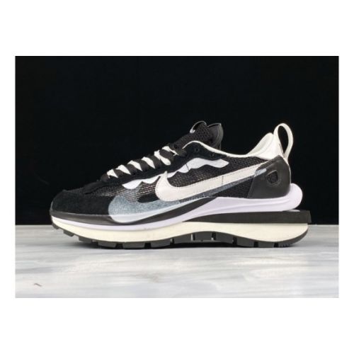 Sacai x Nike Pegasua Vaporfly Black White CV1363-001