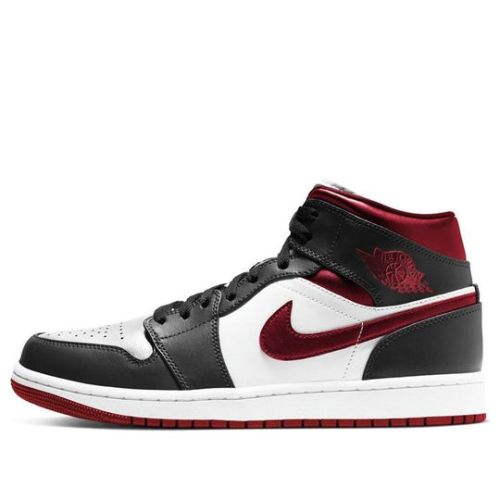 Air Jordan 1 Mid ??Black Gym Red?? 554724-122